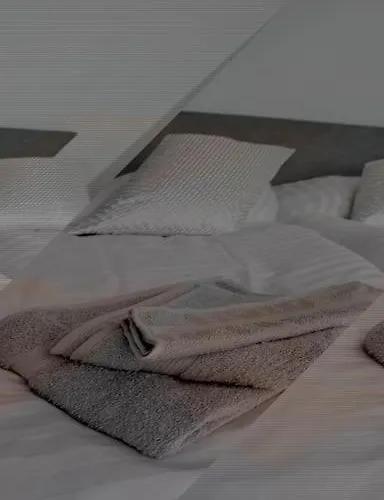 דירה Moderne In Stadionnaehe Mit Parkplatz