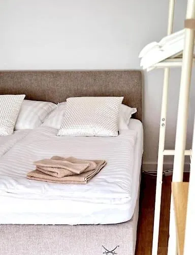 Appartement Moderne In Stadionnaehe Mit Parkplatz *